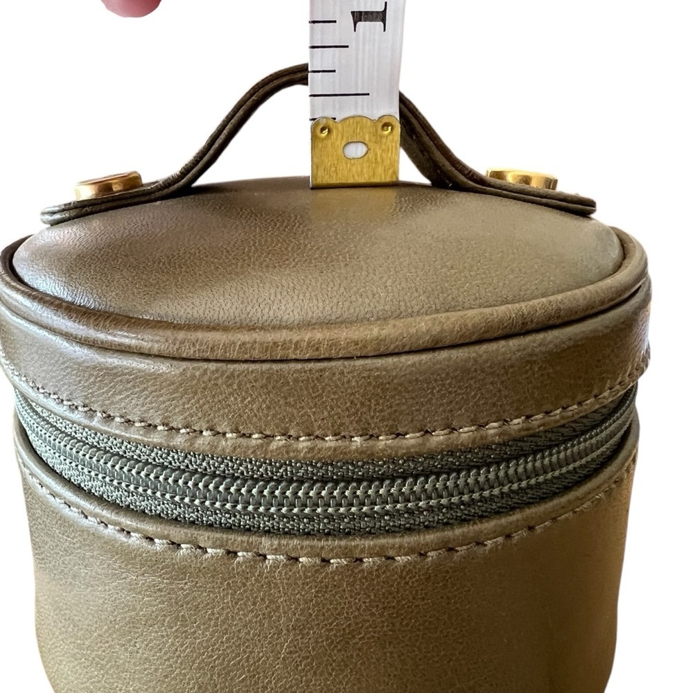 Gucci Vintage Lambskin with Suede Interior Olive Green Jewelry Mini-bag - Picture 13 of 13